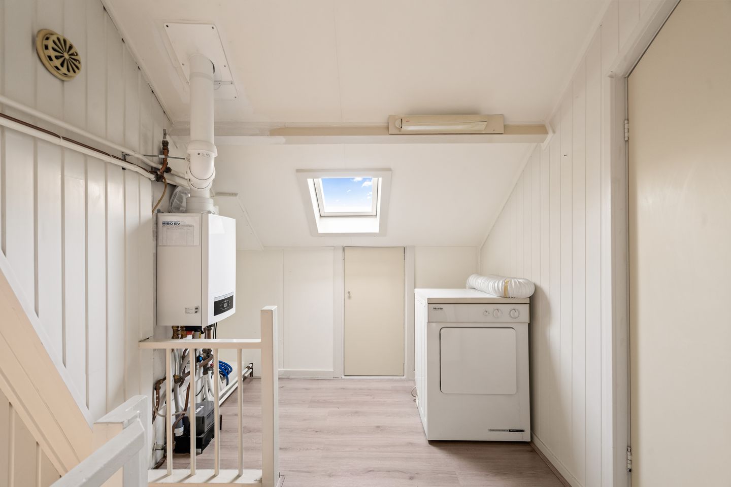 Photo 34 of F. Koolhovenstraat 70