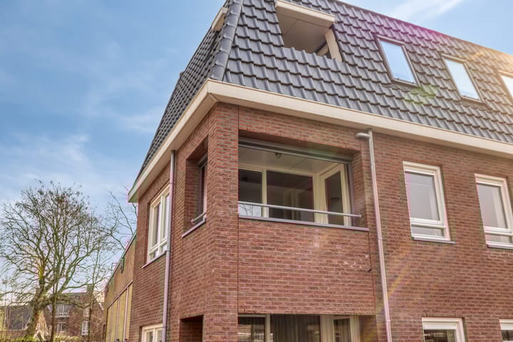 Photo 4 of De Bron 8