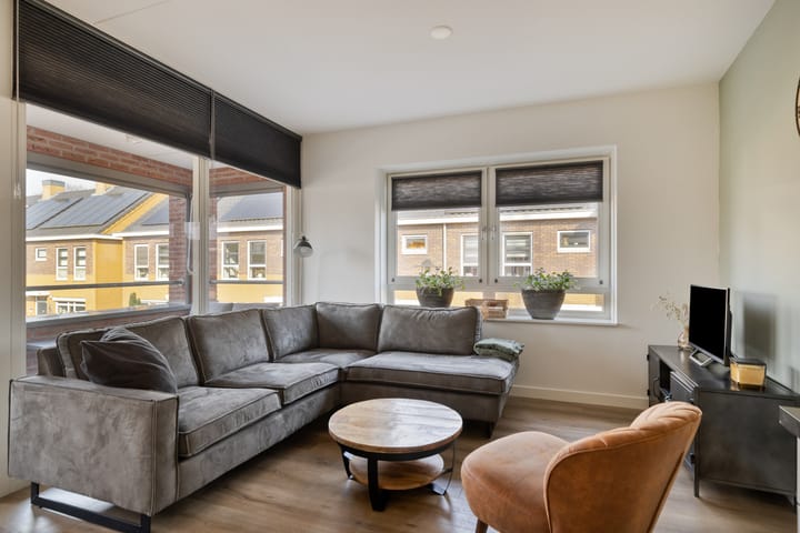 Photo 2 of De Bron 8