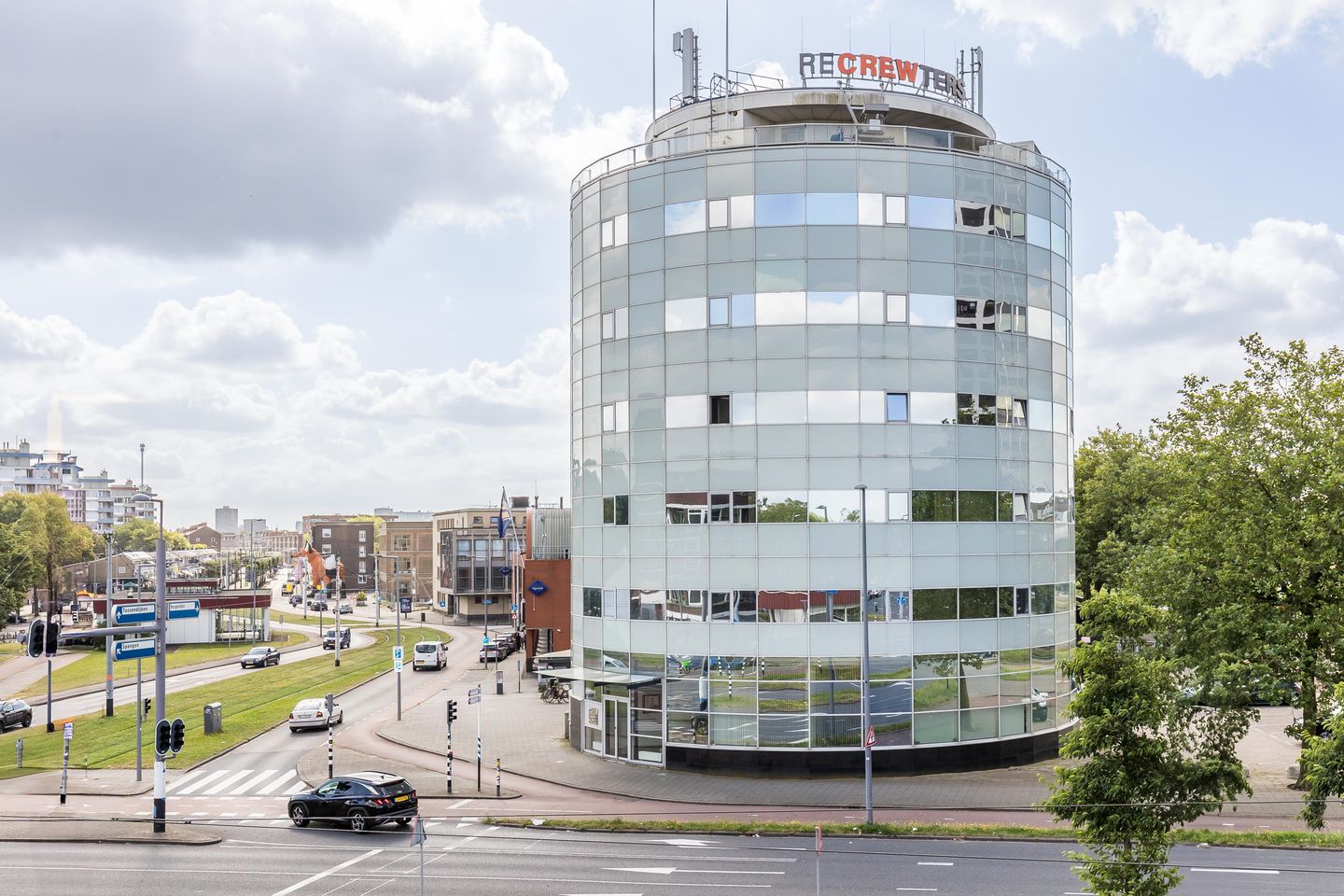 Bekijk foto 1 van Marconiplein 17