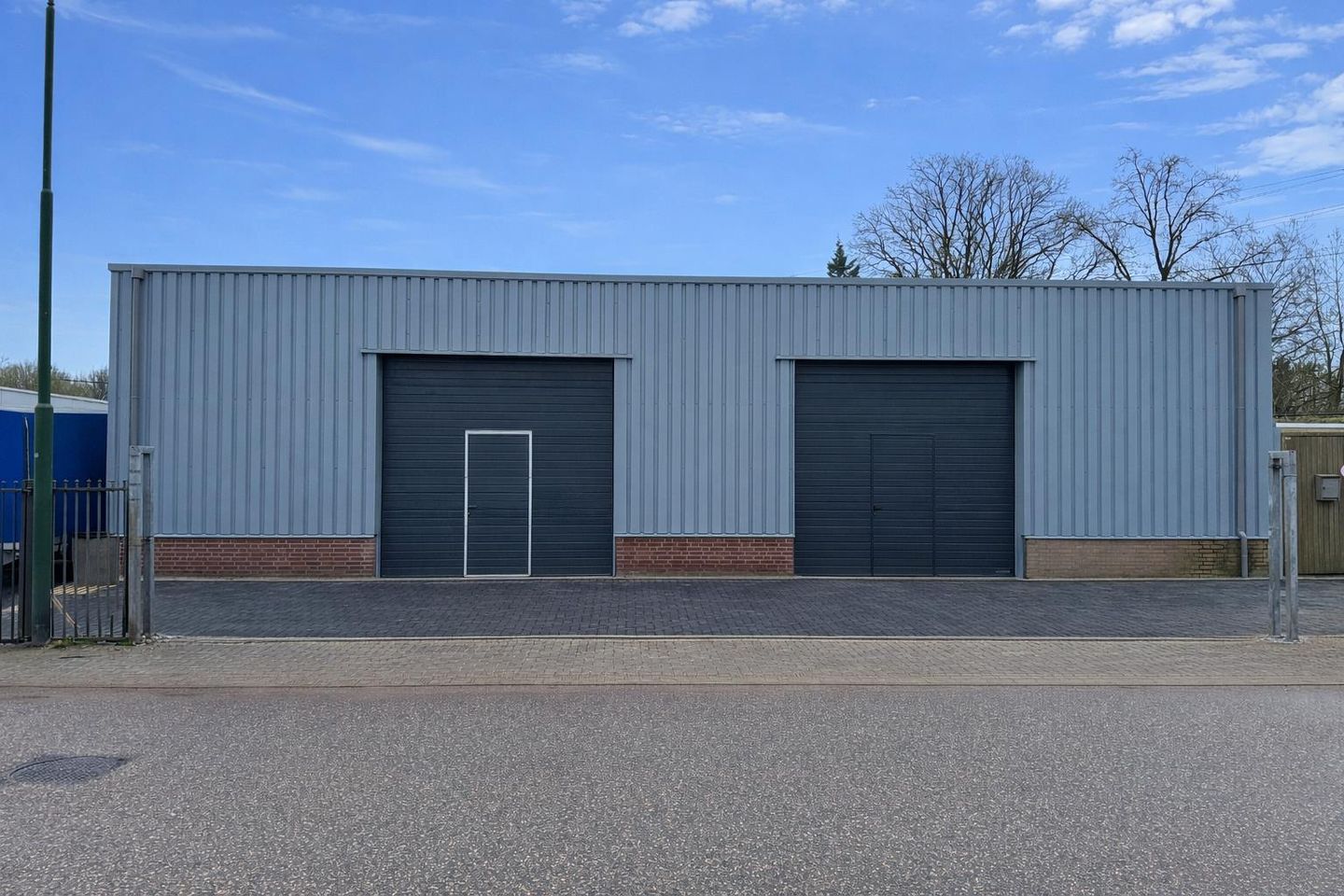 View photo 1 of Vlier 15-B