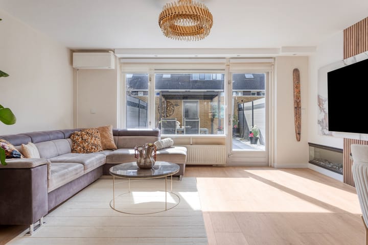 Photo 2 of Bernsteinstraat 114