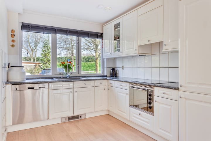 Photo 3 of Bernsteinstraat 114