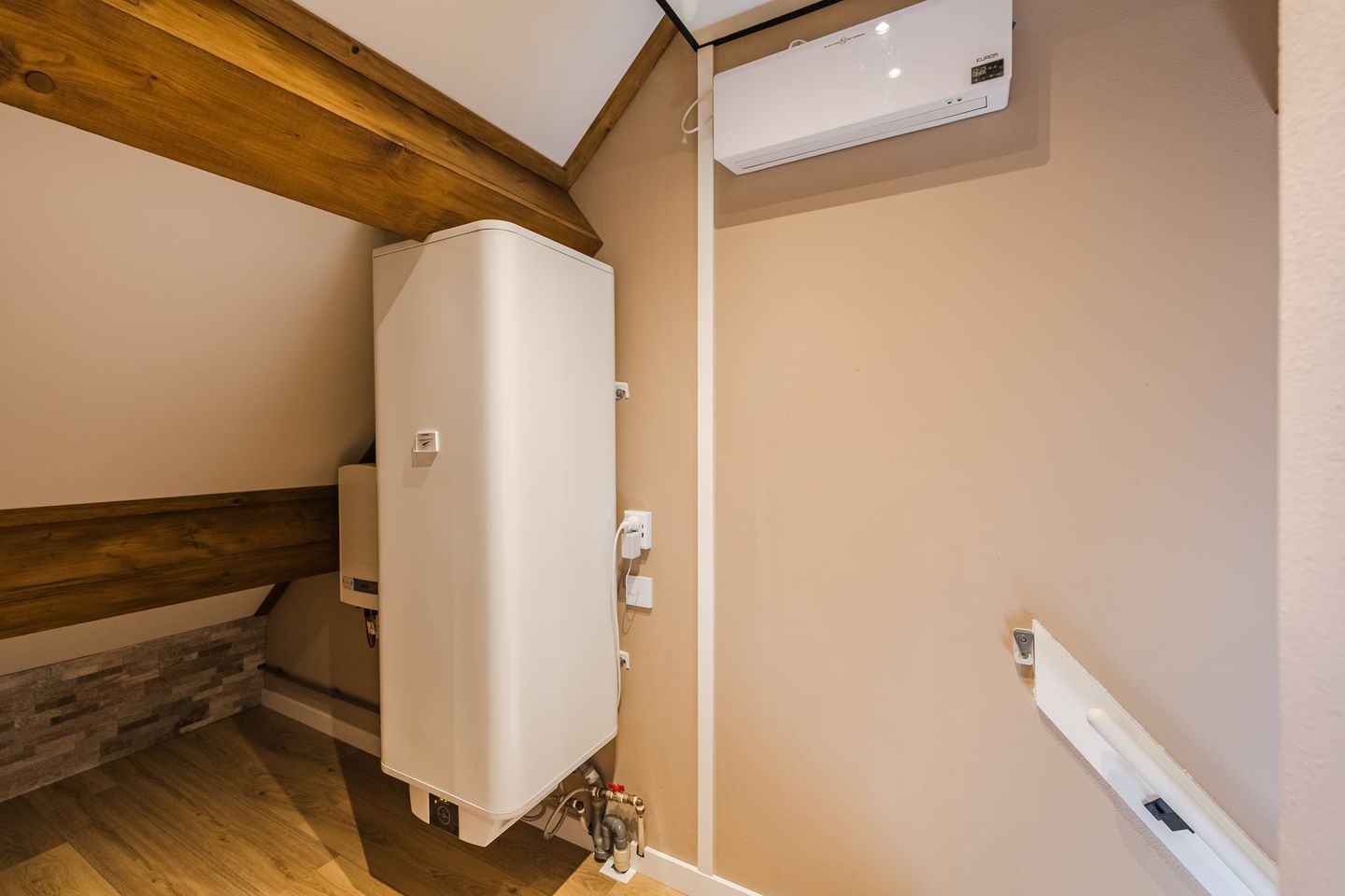 Foto 34 van Hooizolder 40