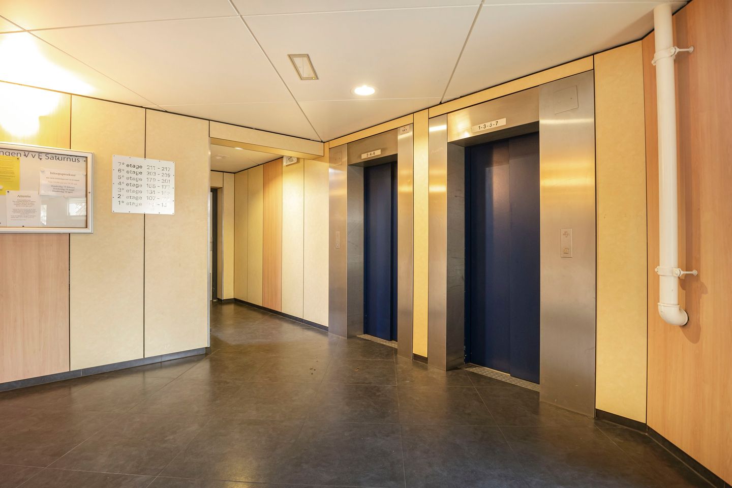 Foto 35 van Pollux 201