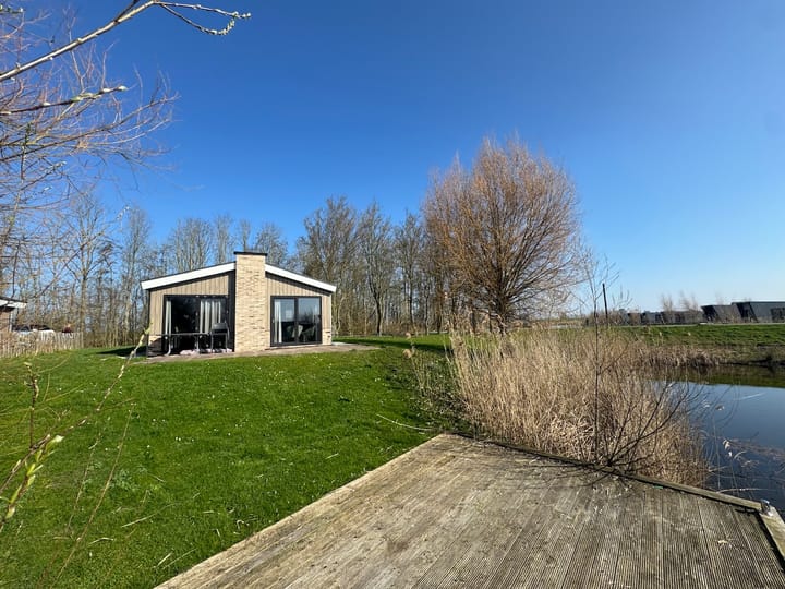 Photo 2 of Flevoweg 90-308