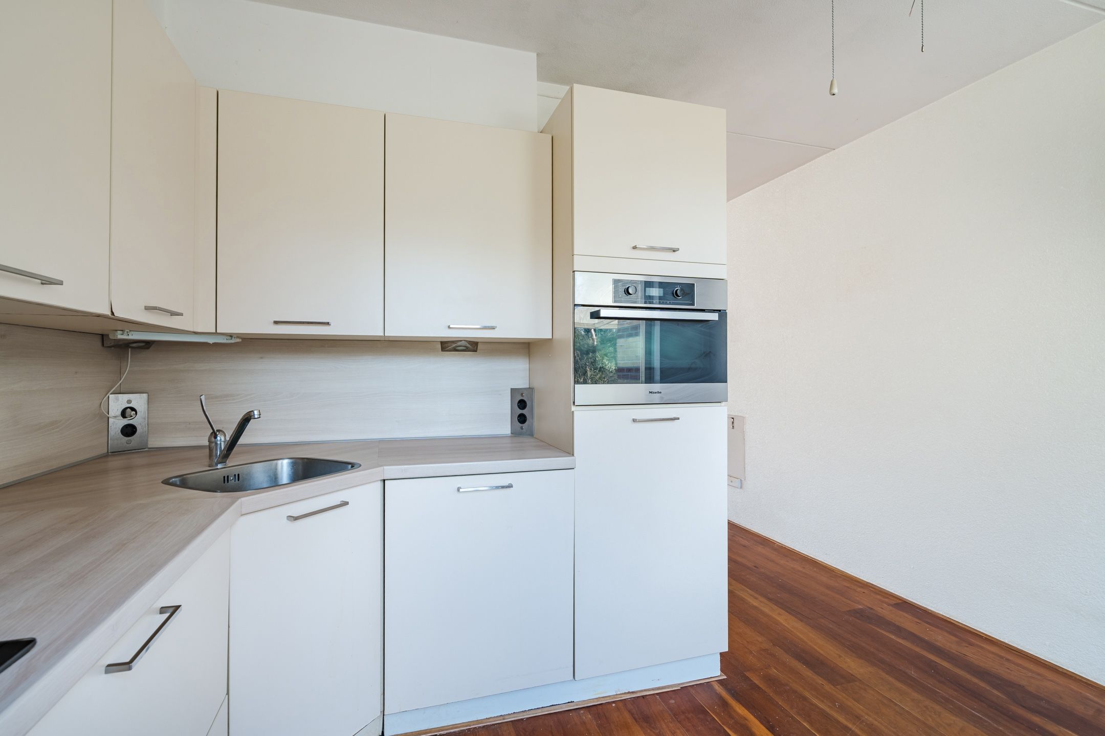 Foto 9 van Mercury 98