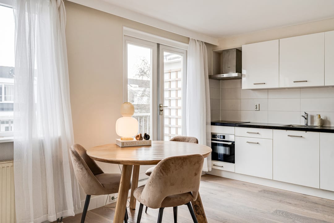 Foto 2 van Woestduinstraat 27-3