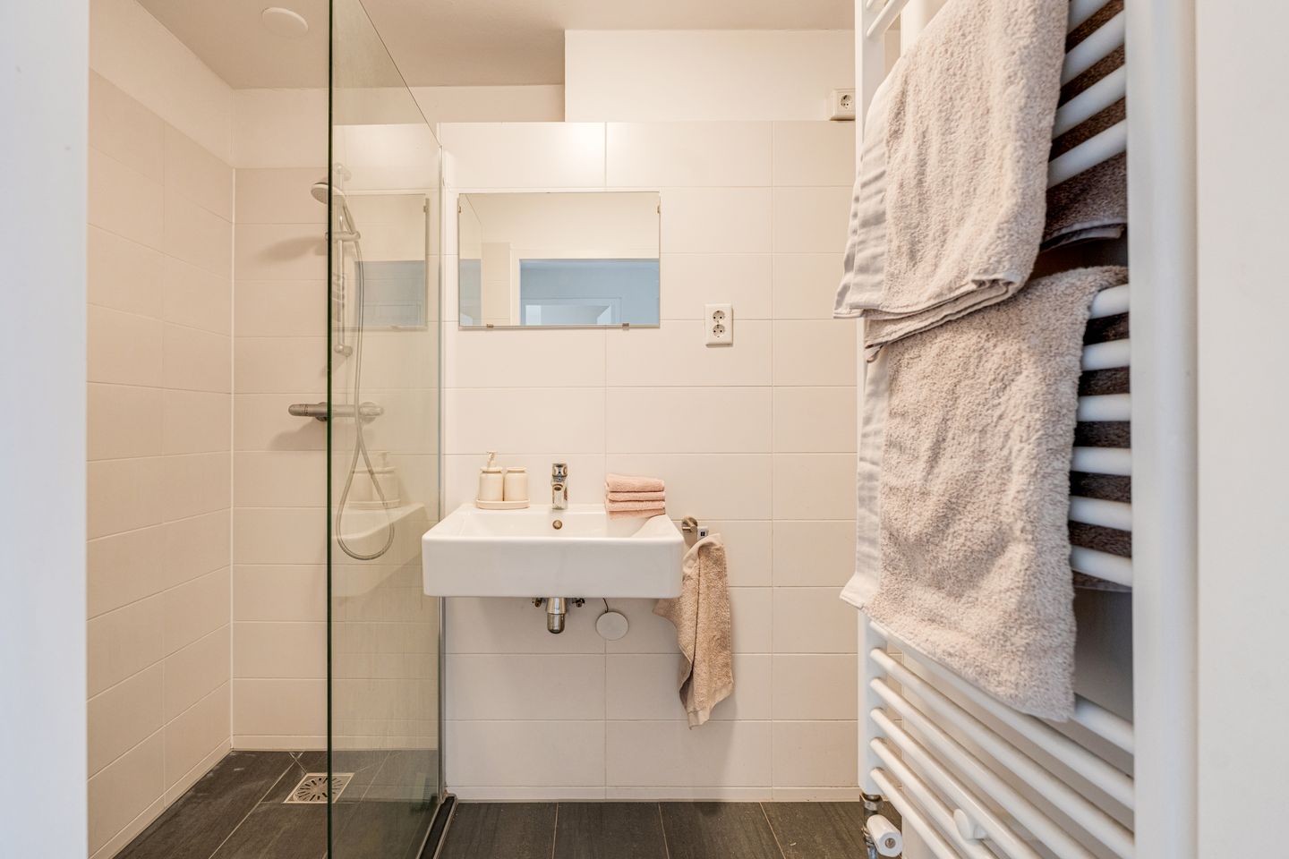 Foto 10 van Woestduinstraat 27-3