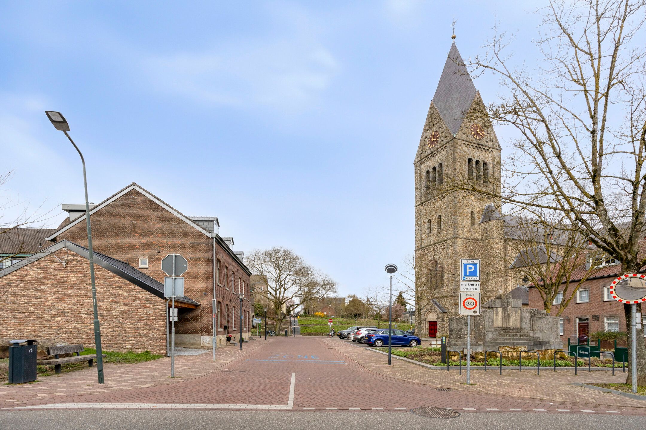 Photo 45 of Kapelaan Pendersplein 5