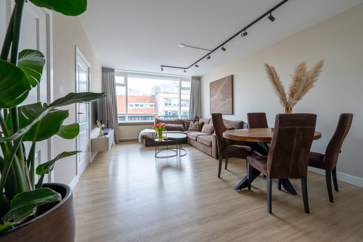 Photo 2 of Montaubanstraat 112