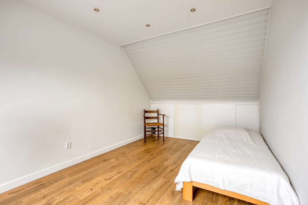 Idyllic terraced house in Amsterdam-Noord with bought-off ground lease — 28