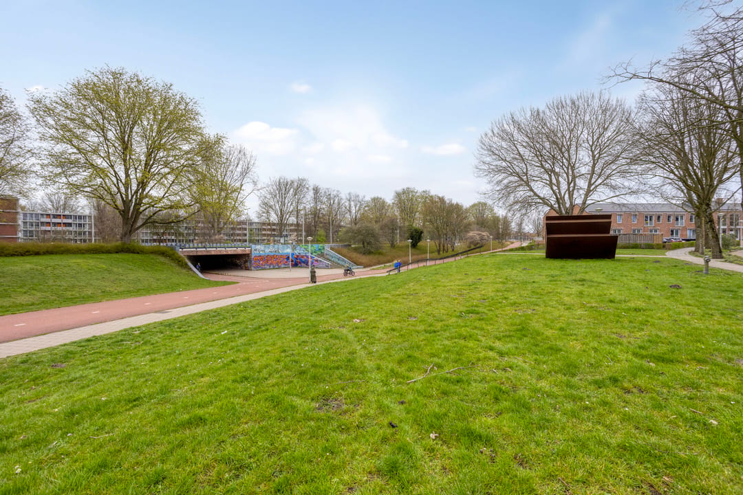 Idyllic terraced house in Amsterdam-Noord with bought-off ground lease — 37