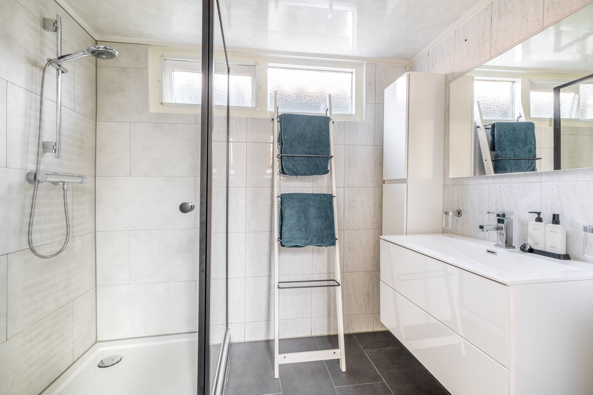 Foto 24 van Binnenweg 37