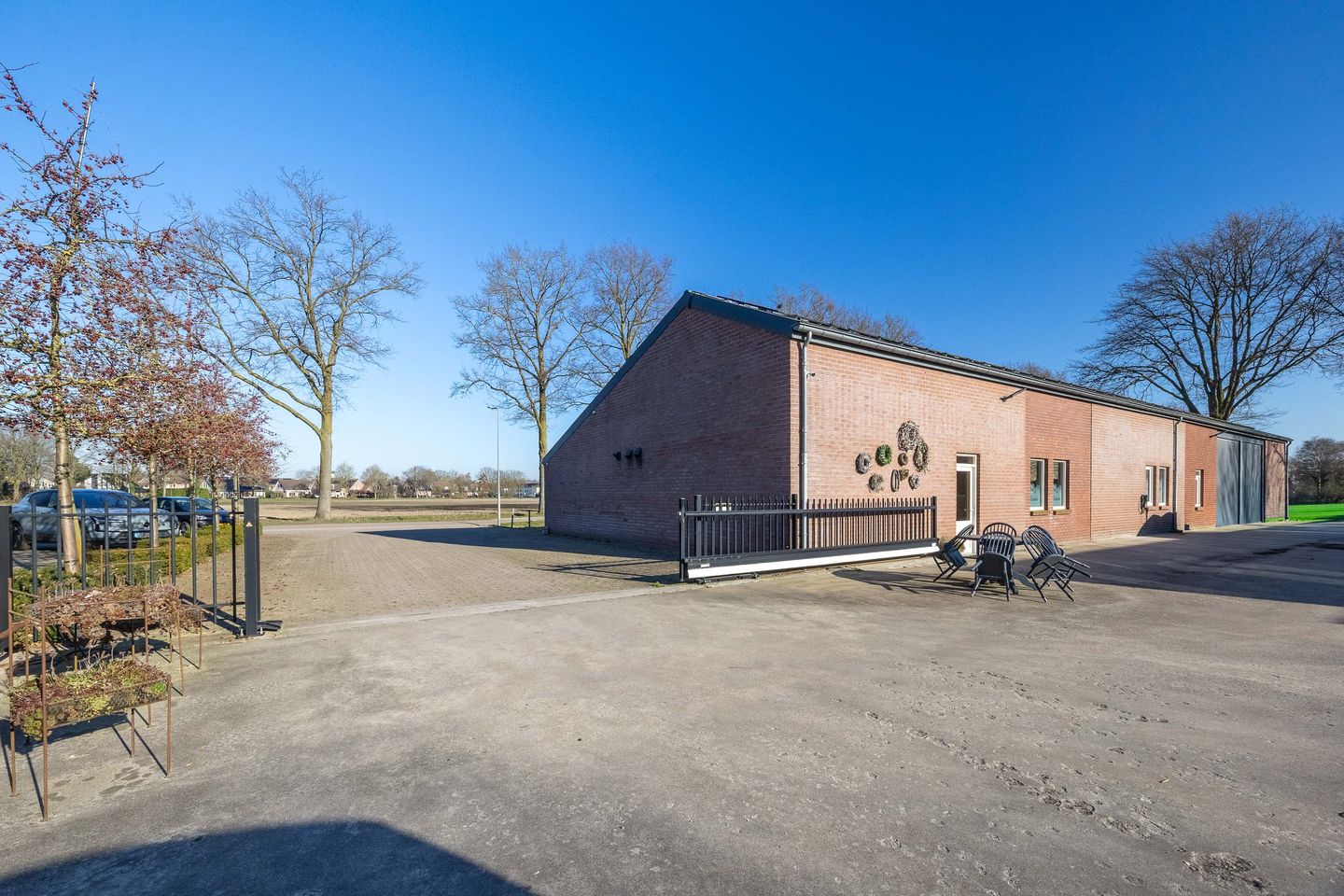 View photo 2 of Blankenberg 1-A