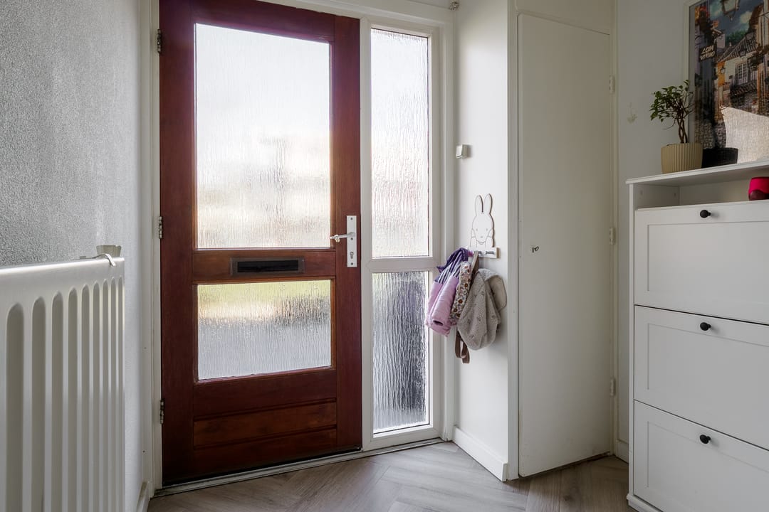 Photo 2 of E. du Perronstraat 3