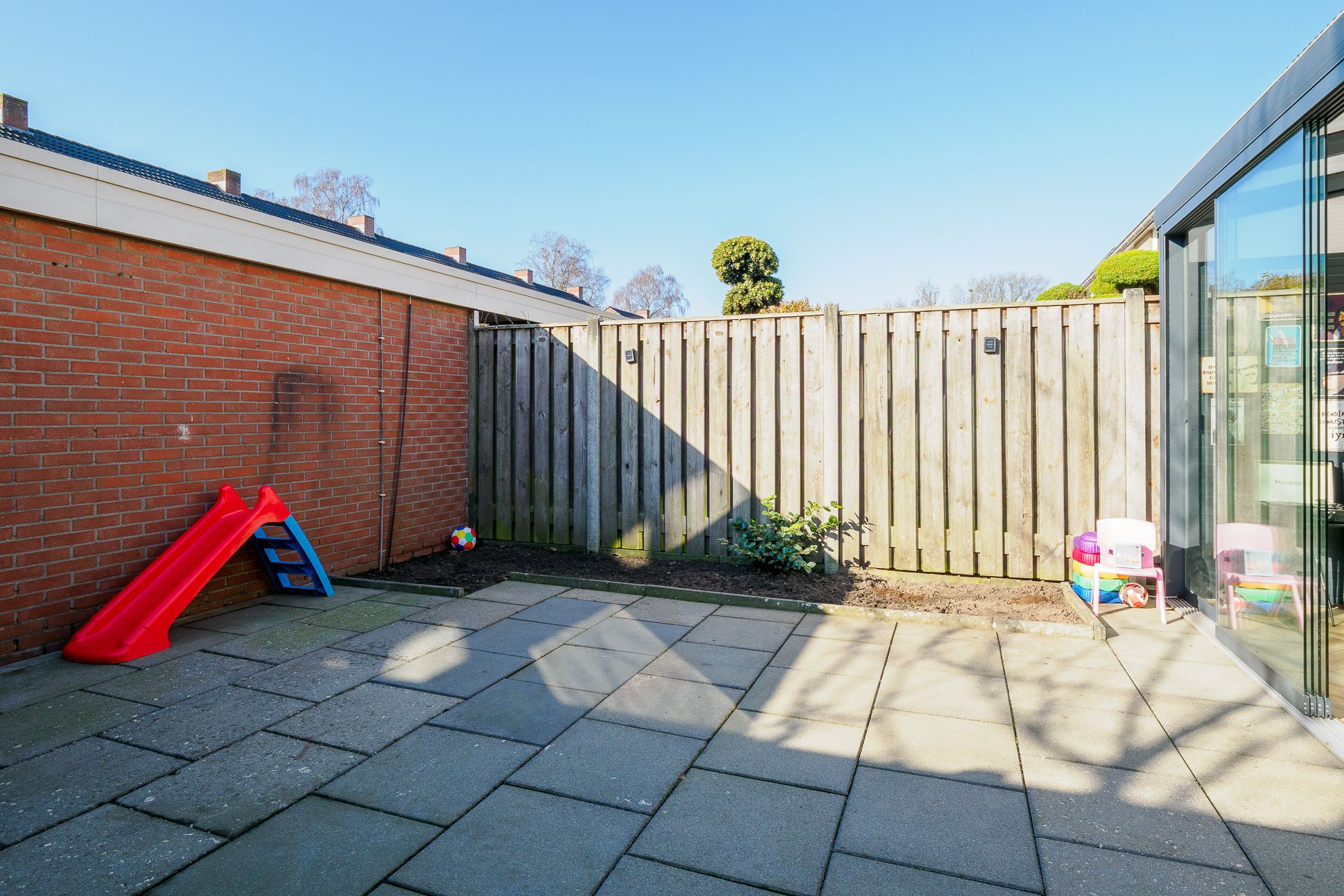 Photo 27 of E. du Perronstraat 3