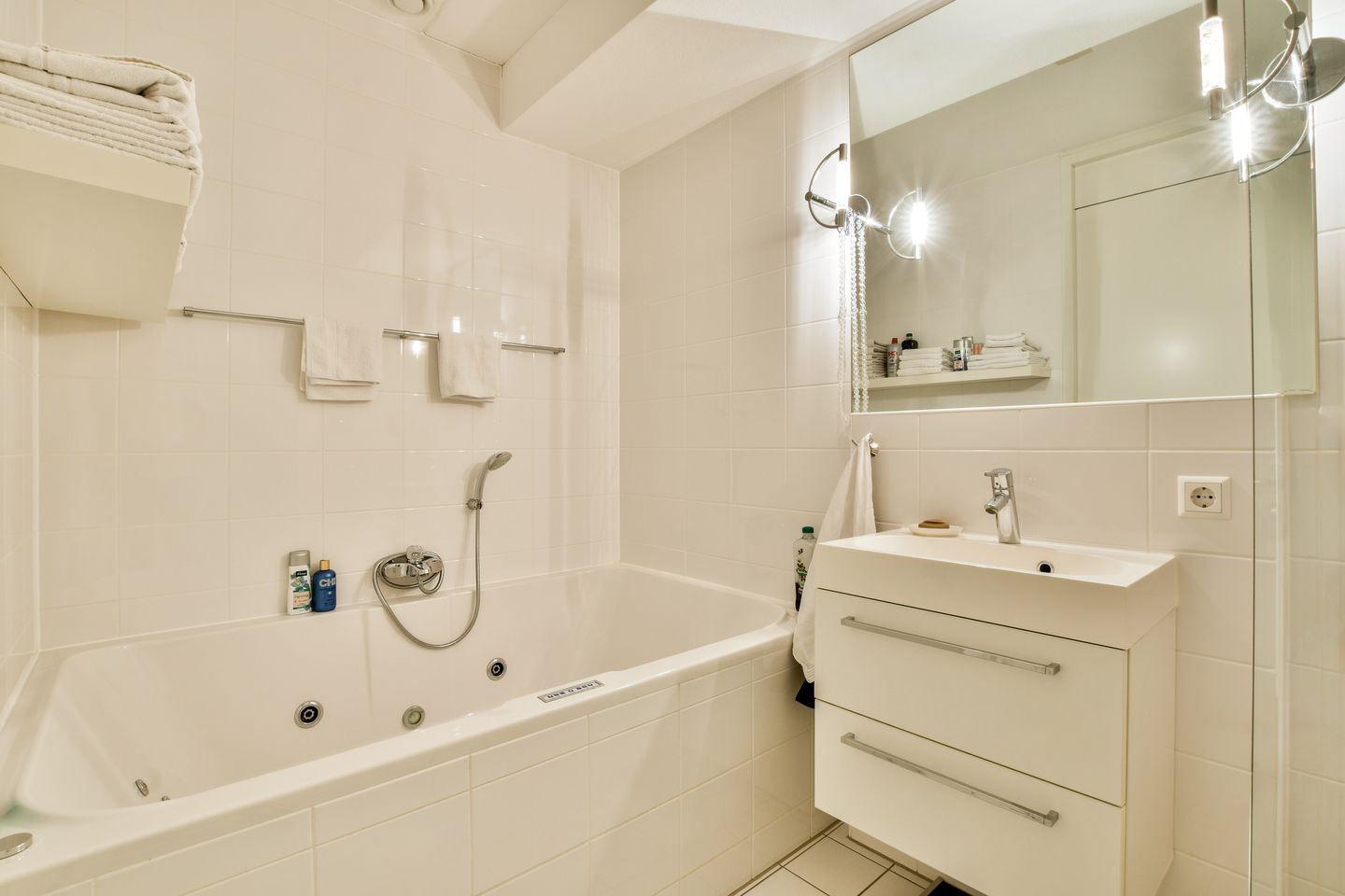 Photo 25 of Spadinalaan 70