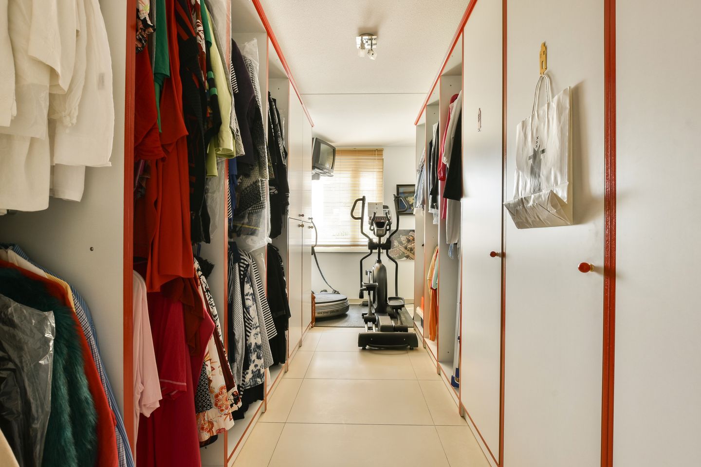 Photo 20 of Spadinalaan 70