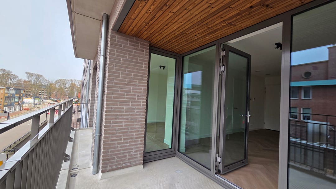 Photo 11 of Tolbrugstraat 3