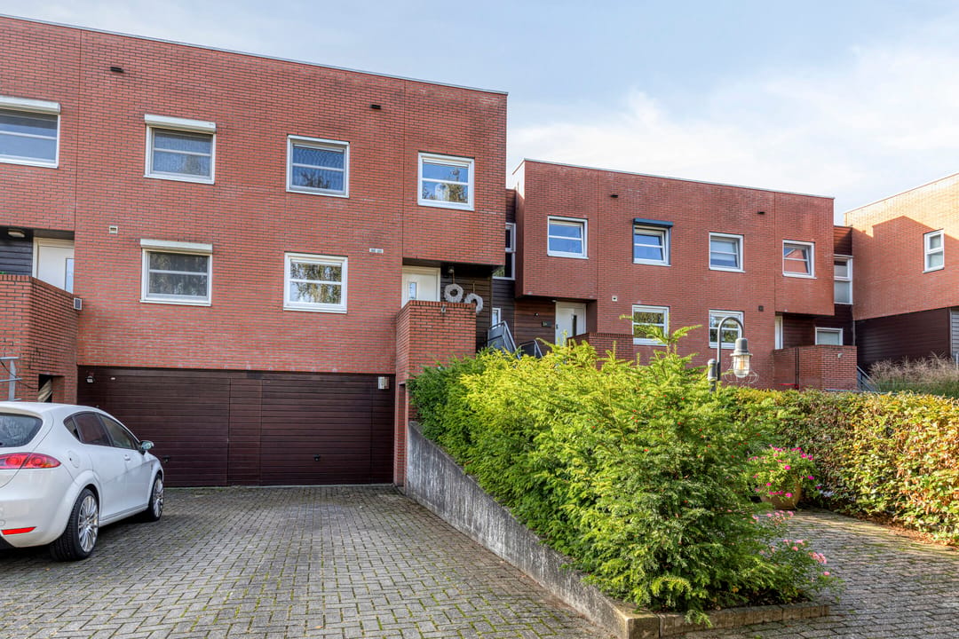Stylish Townhouse with Garage and South-Facing Garden in Zutphen — 47