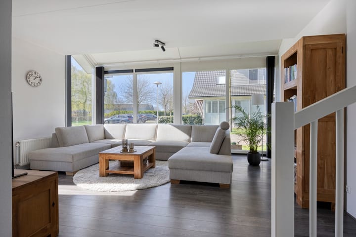 Photo 3 of Presidentperenlaan 7