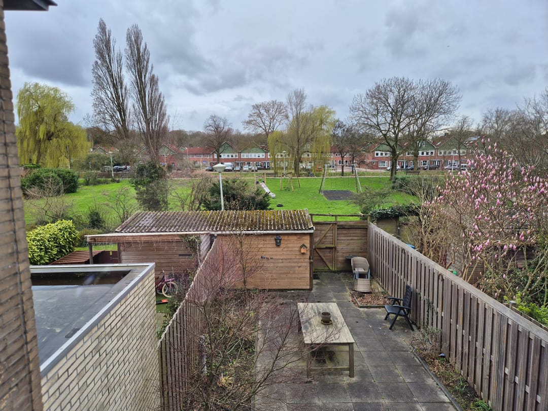 Idyllic terraced house in Amsterdam-Noord with bought-off ground lease — 34