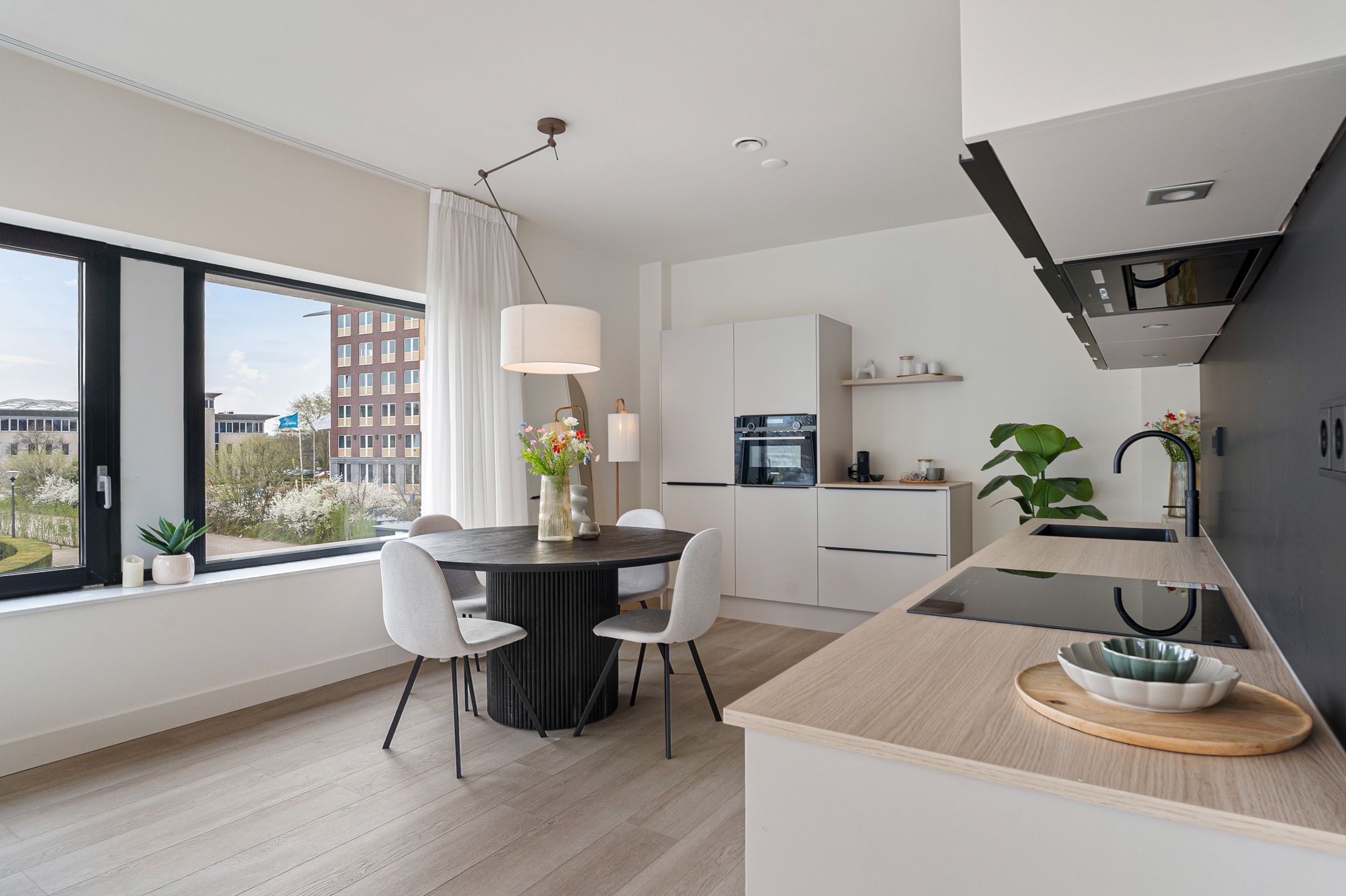 Foto 21 van Rivium 1e straat 61-P