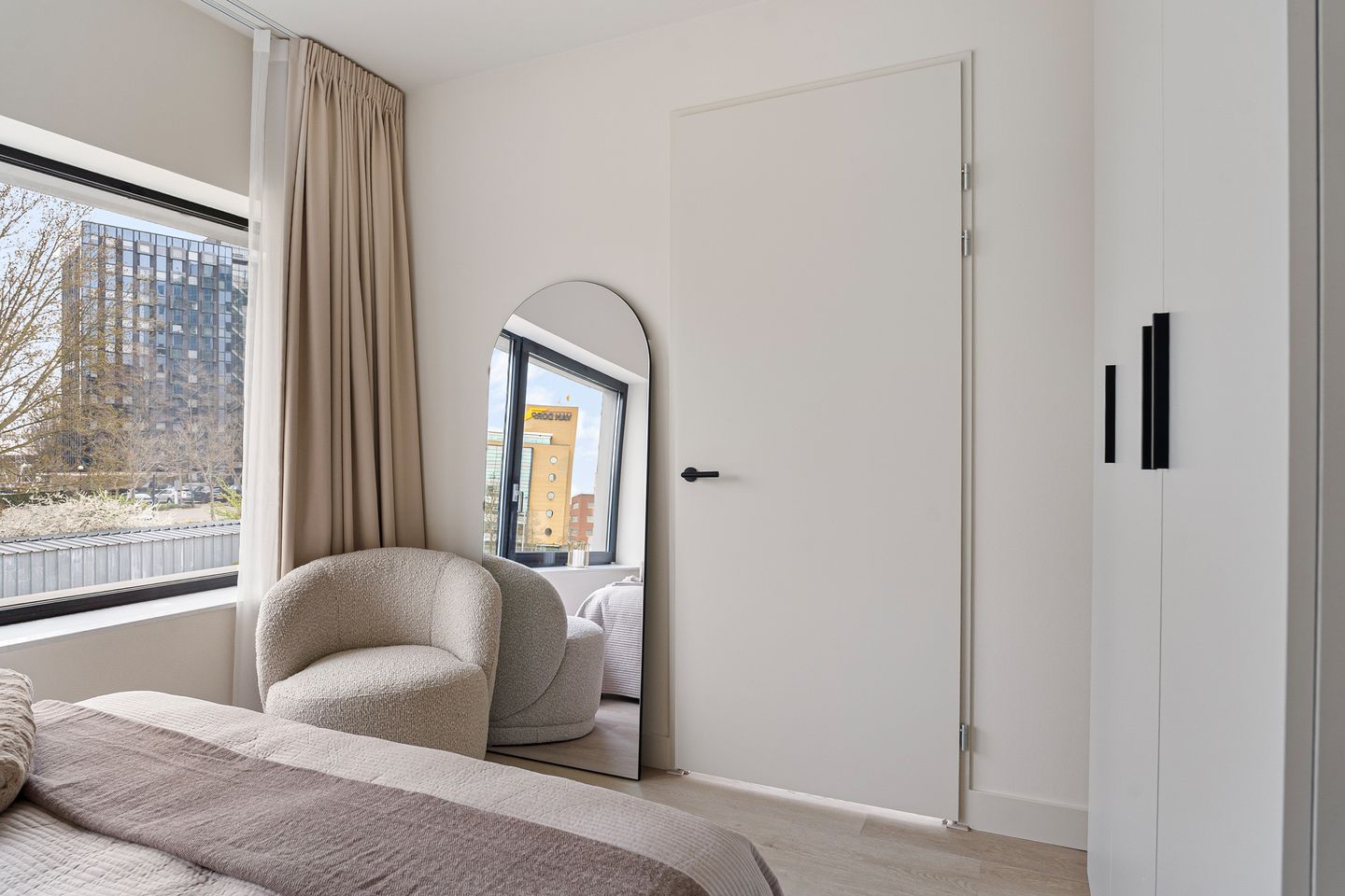 Foto 29 van Rivium 1e straat 61-P