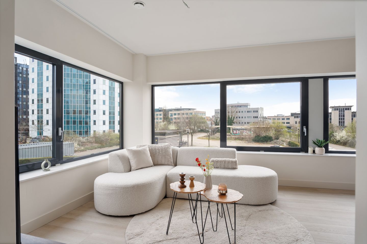 Foto 25 van Rivium 1e straat 61-P