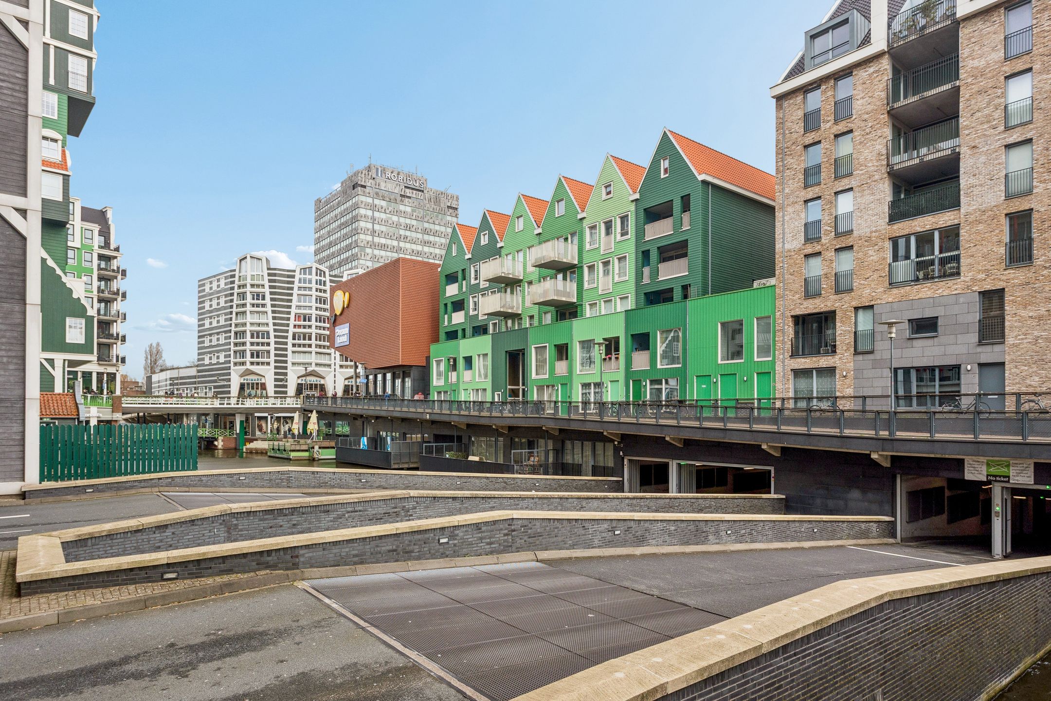 Spacious apartment with A++ energy label in the center of Zaandam — 27
