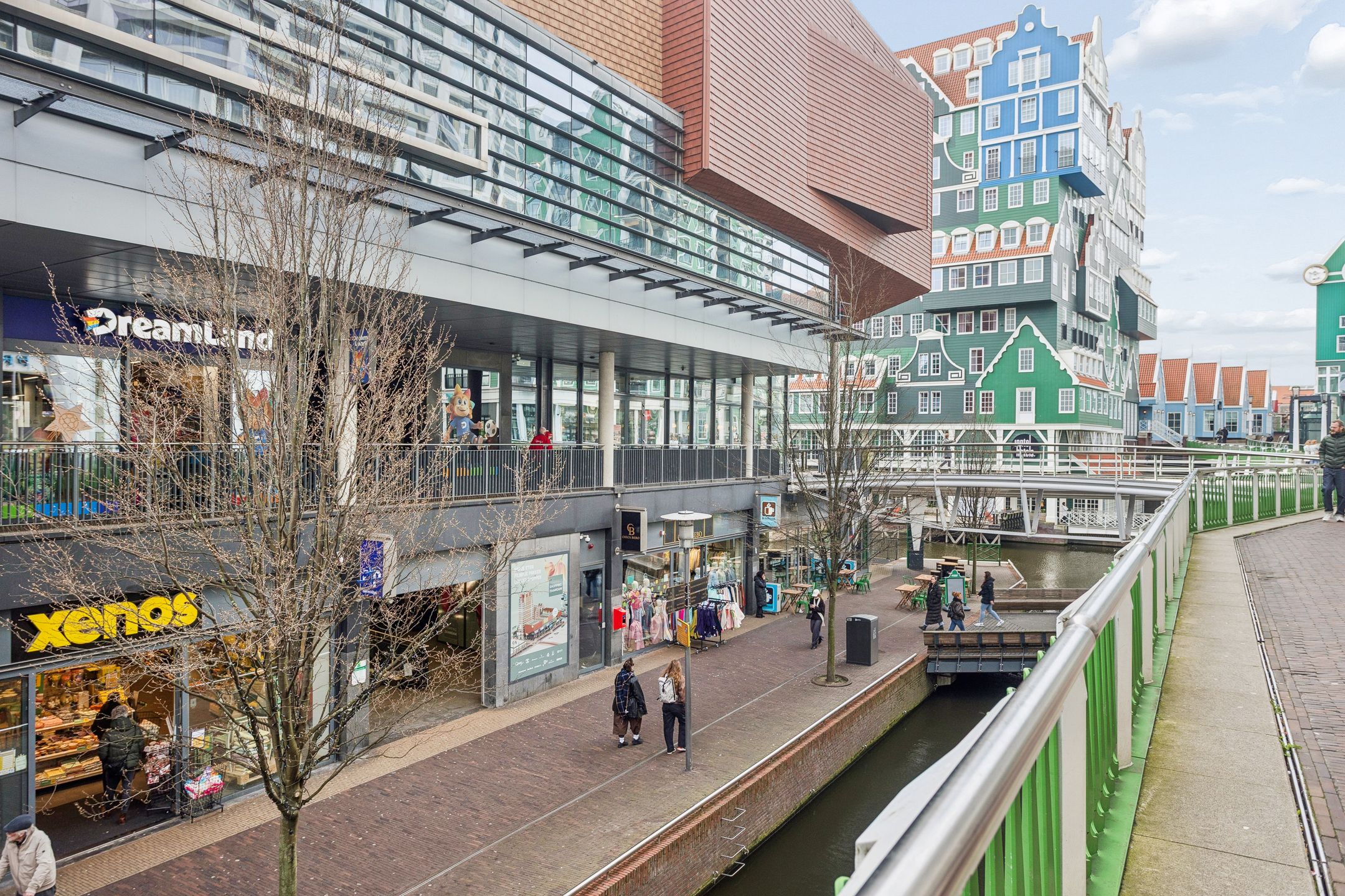 Spacious apartment with A++ energy label in the center of Zaandam — 24