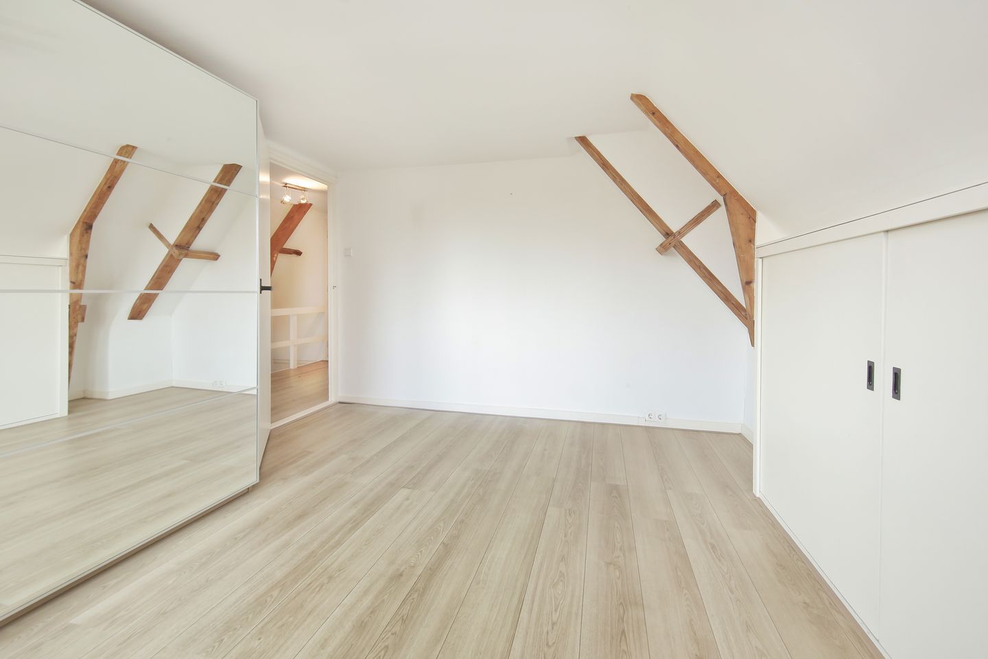 Foto 59 van Nieuwemeerdijk 377