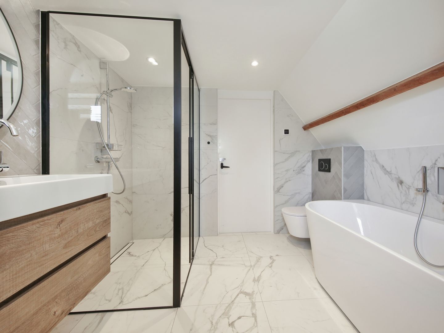 Foto 64 van Nieuwemeerdijk 377