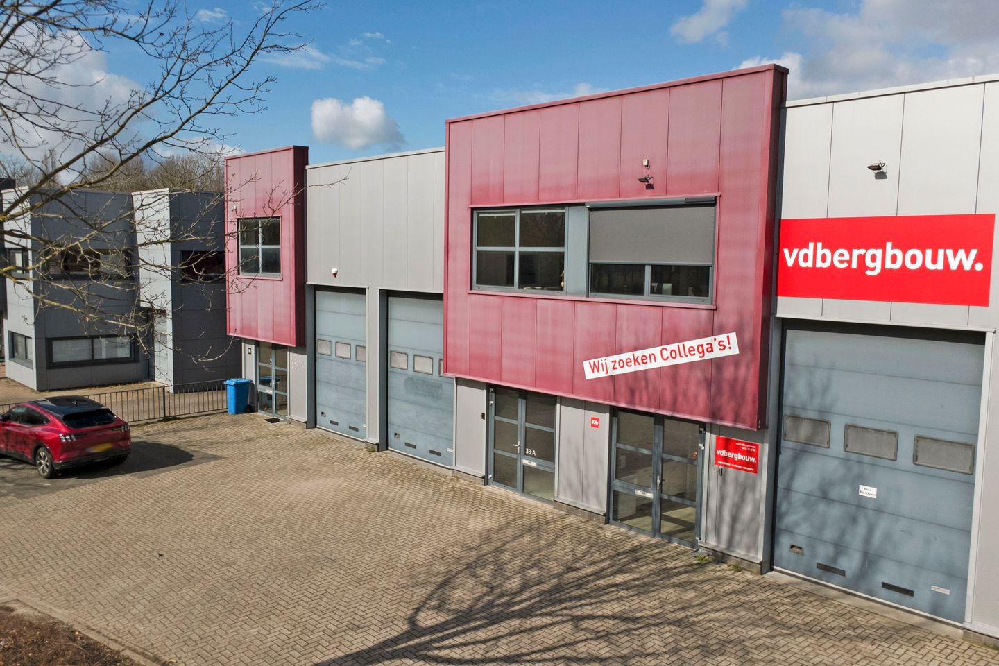 View photo 2 of De Huufkes 33-A