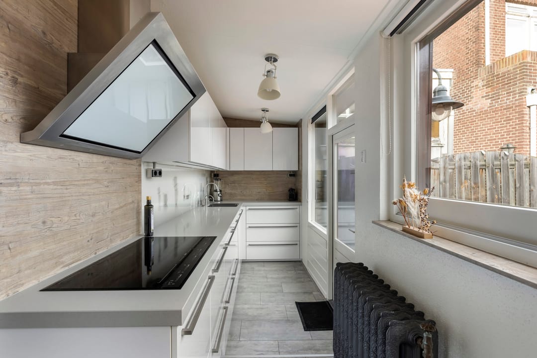 Photo 11 of Oranjestraat 2