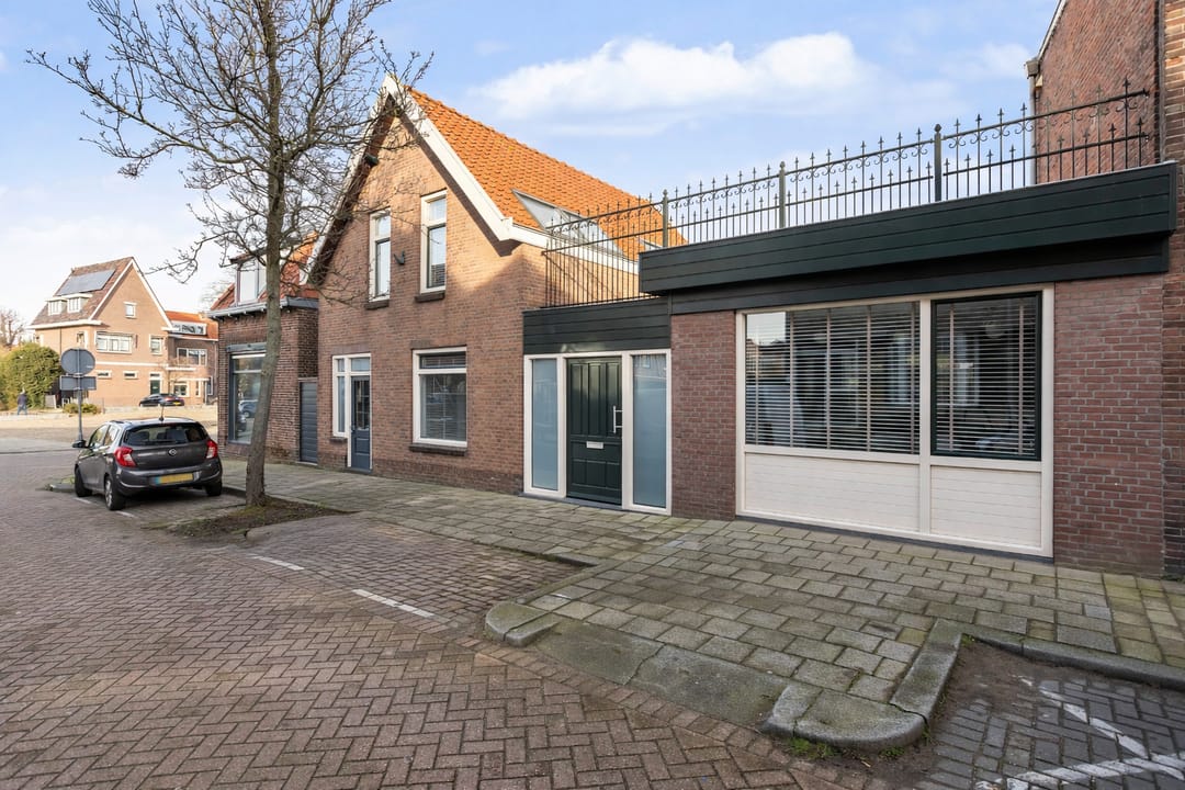 Photo 37 of Oranjestraat 2