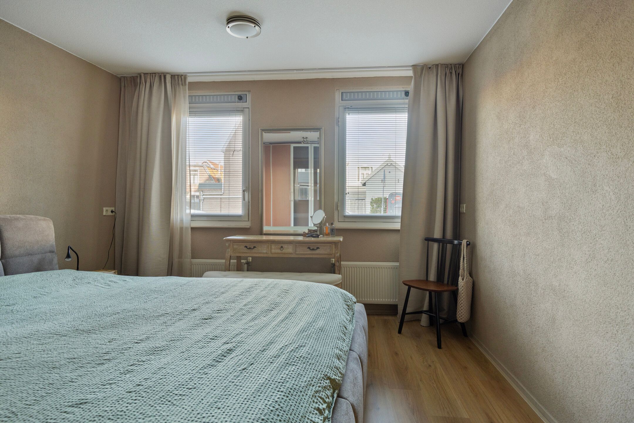 Spacious ground floor apartment with private terrace on the Zaan — 25