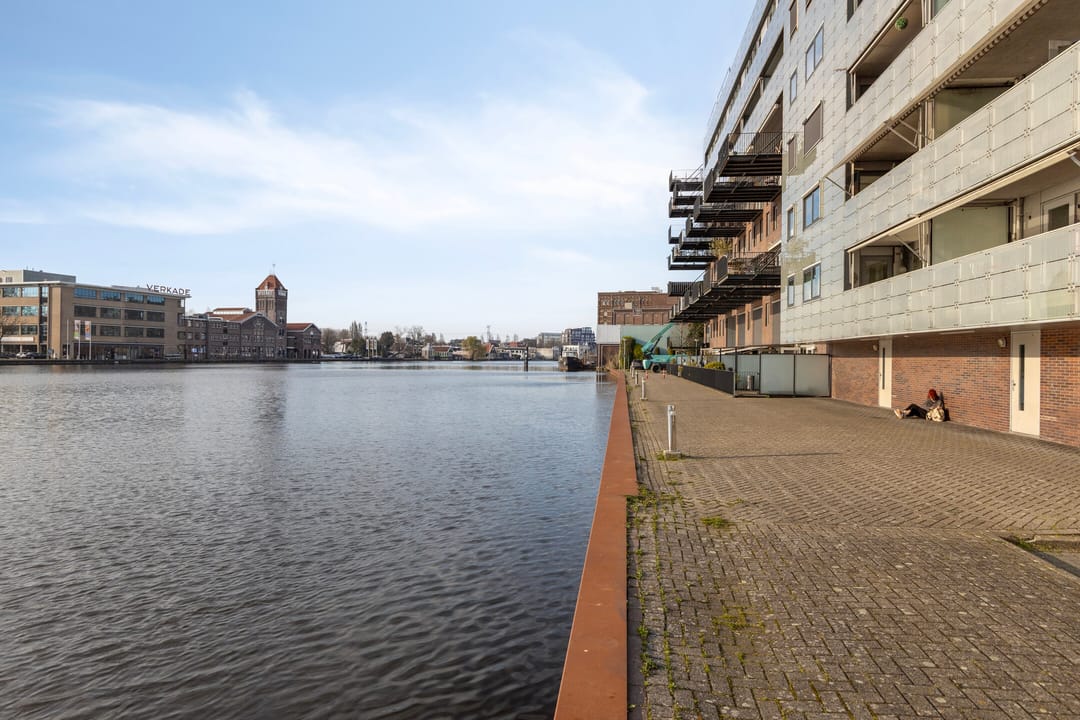 Spacious ground floor apartment with private terrace on the Zaan — 35