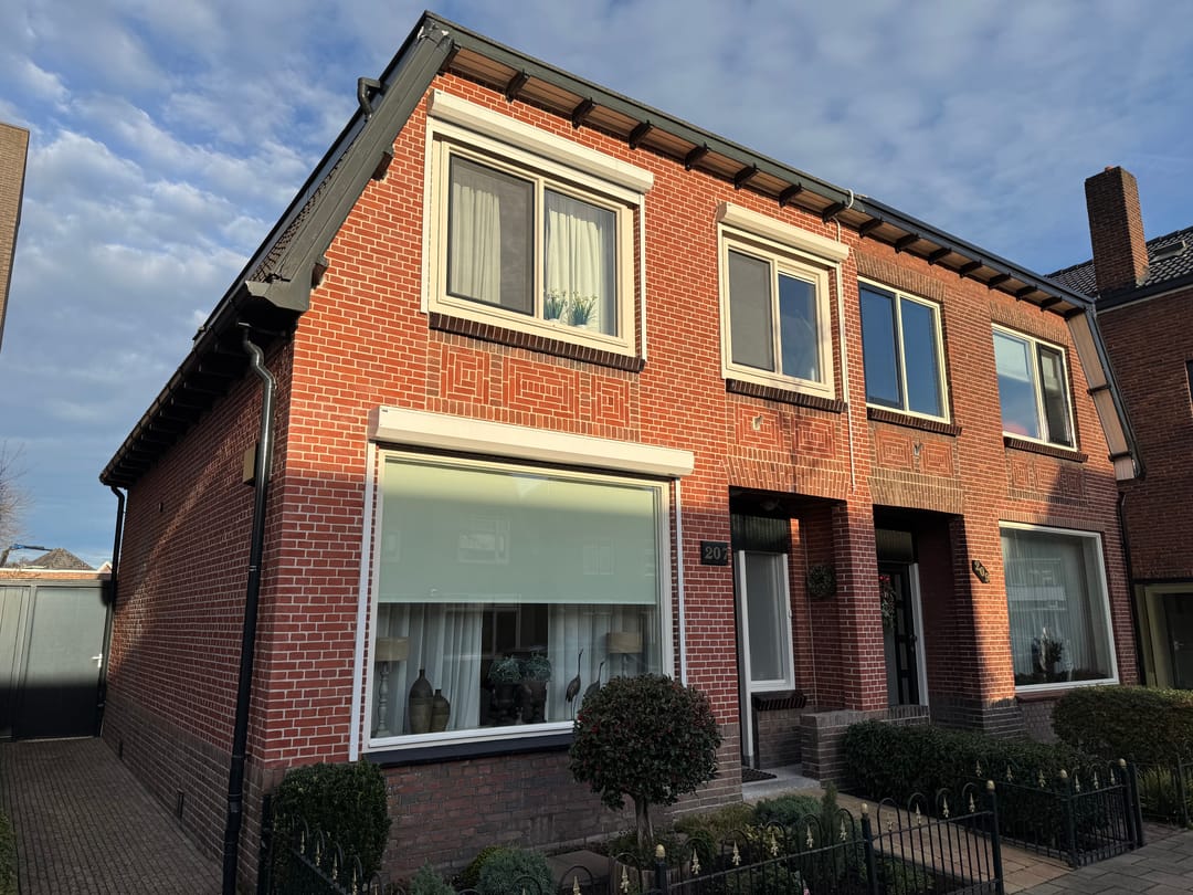 Photo 8 of Oldenzaalsestraat 207