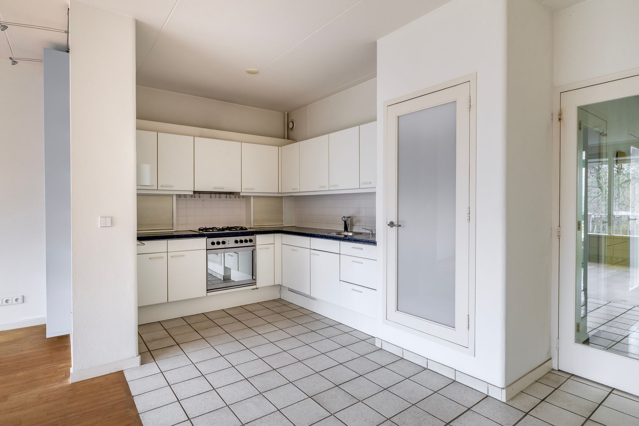 Photo 27 of Catharina van Rennesstraat 62