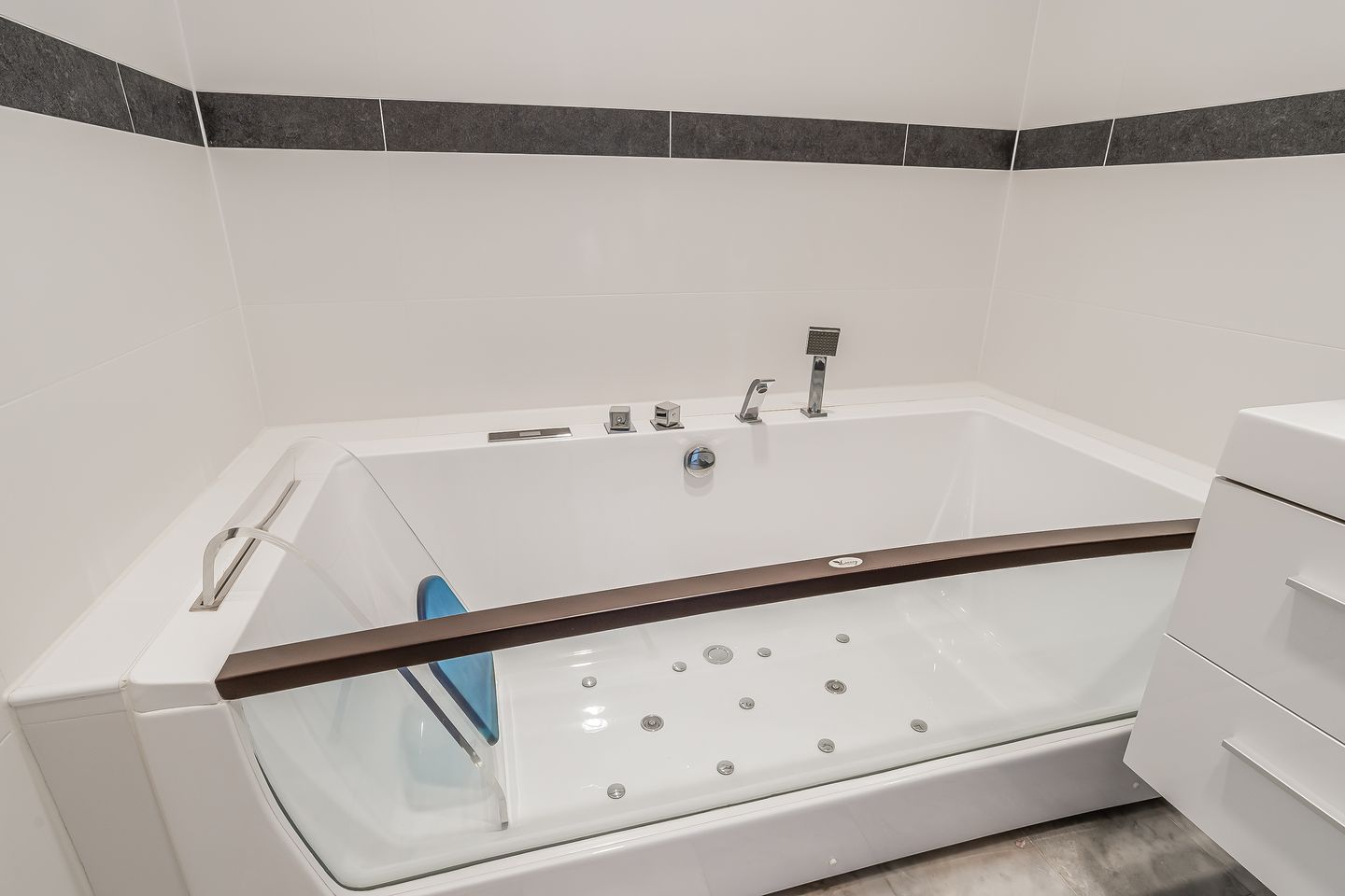 Foto 50 van Koninginnegracht 143