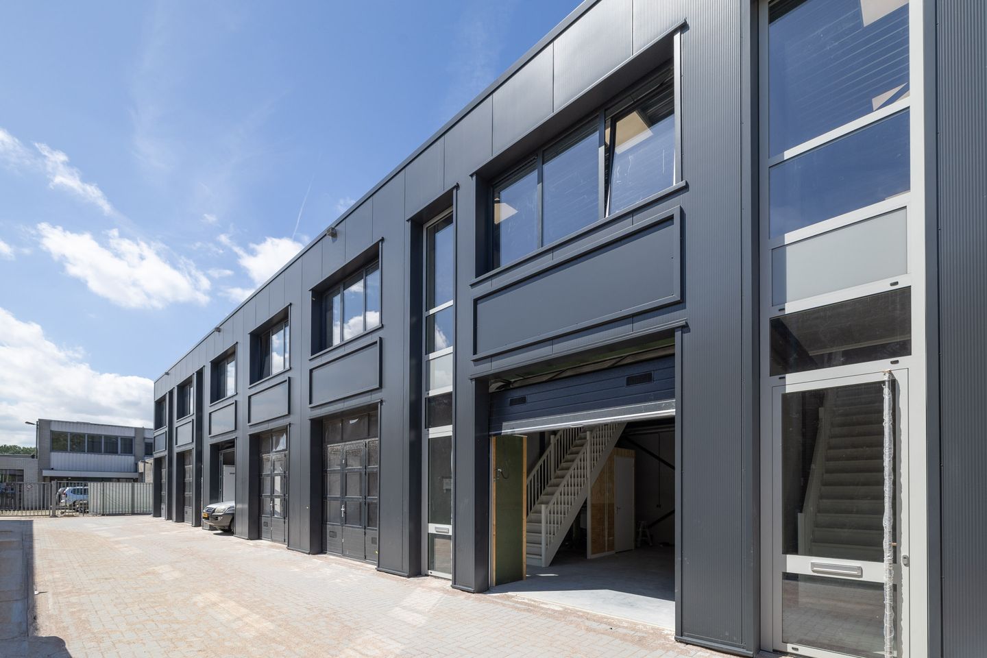 View photo 1 of Hogeweyselaan 201-H