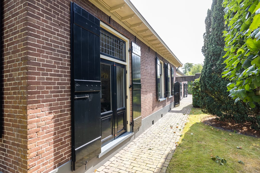 Foto 38 van Nieuw-Loosdrechtsedijk 75
