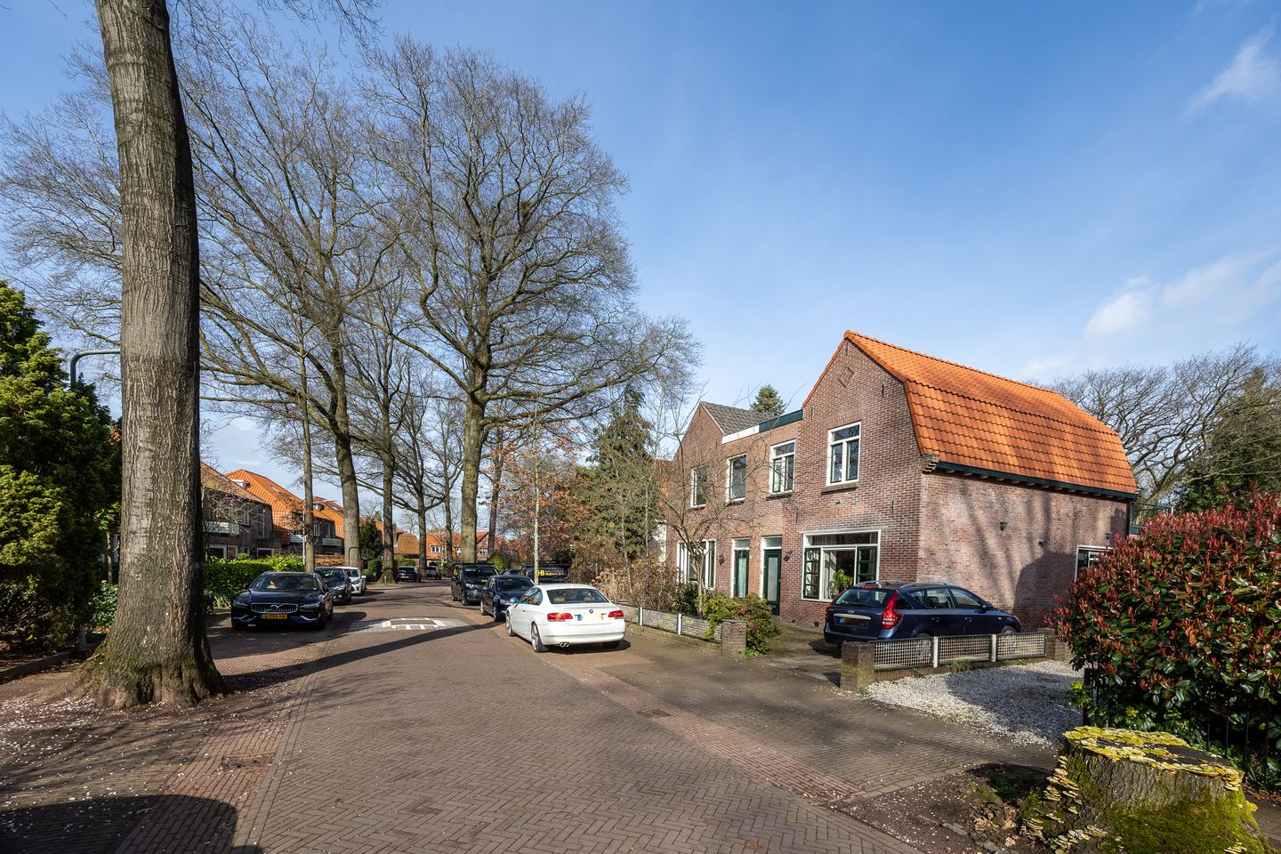 Charming semi-detached home with deep private garden in Schrijverskwartier — 37