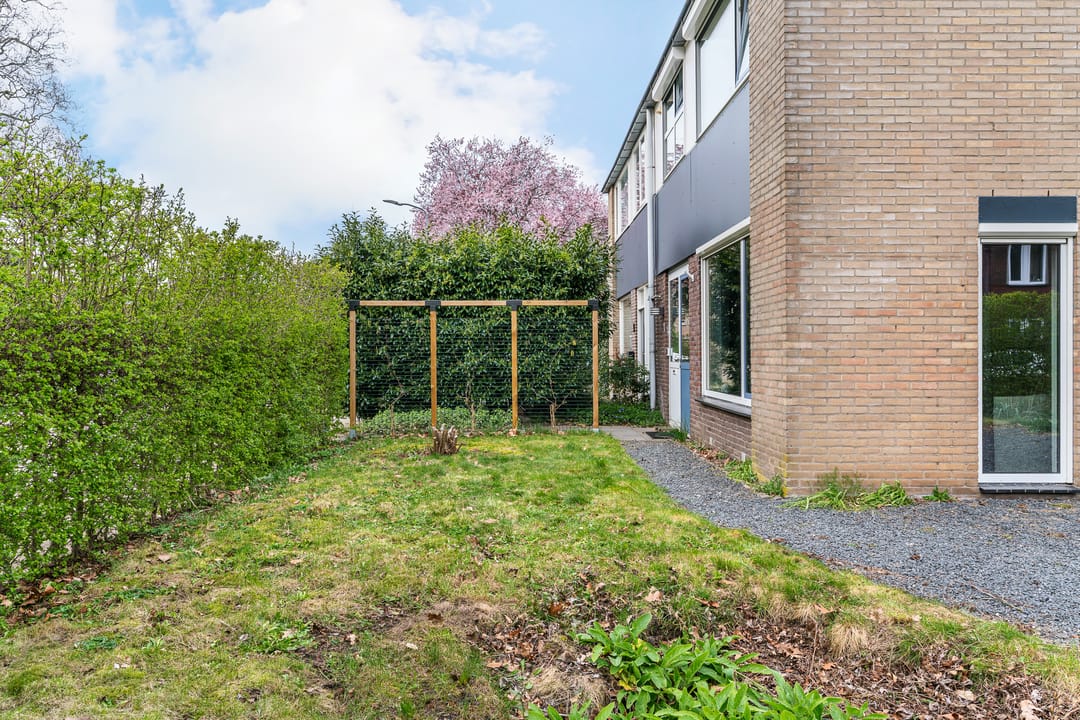 Spacious semi-detached house with modern amenities in Renkum — 31