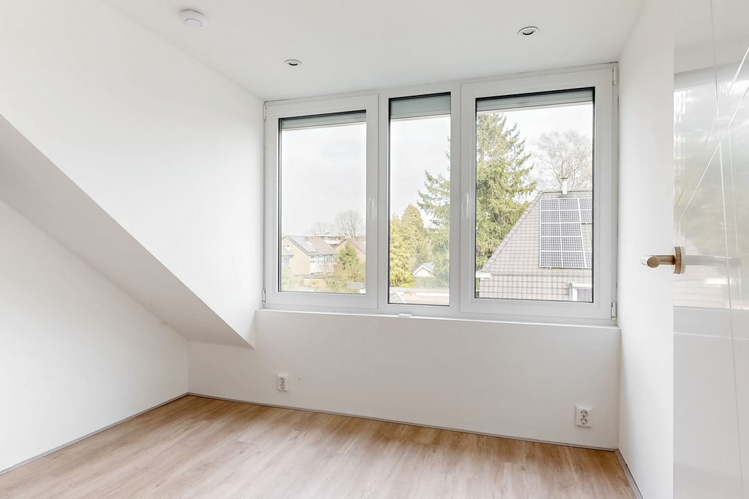 Spacious semi-detached house with modern amenities in Renkum — 26