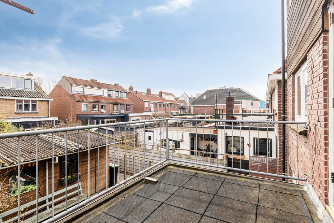 Foto 26 van Van der Leestraat 13