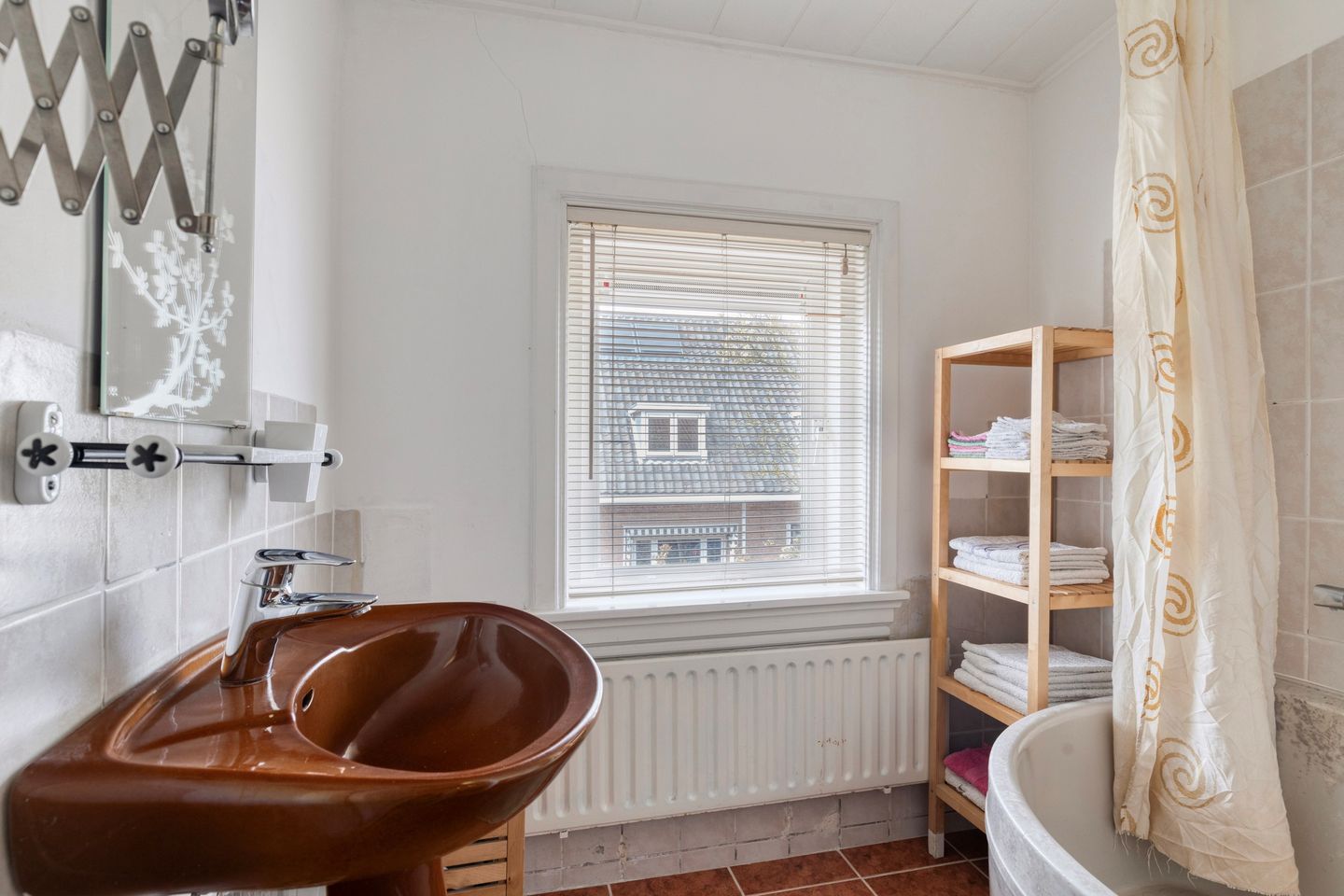 Foto 29 van Van der Leestraat 13