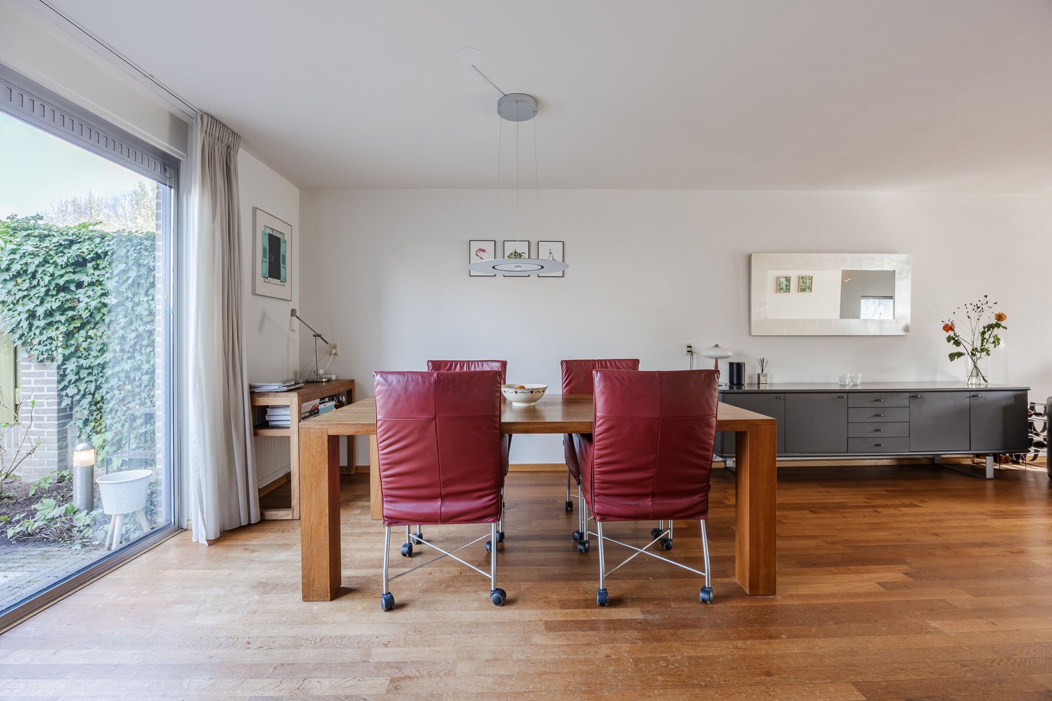 Photo 12 of Regenwulp 13